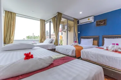 Suite familiare con balcone — PorterHouse Beach Hotel